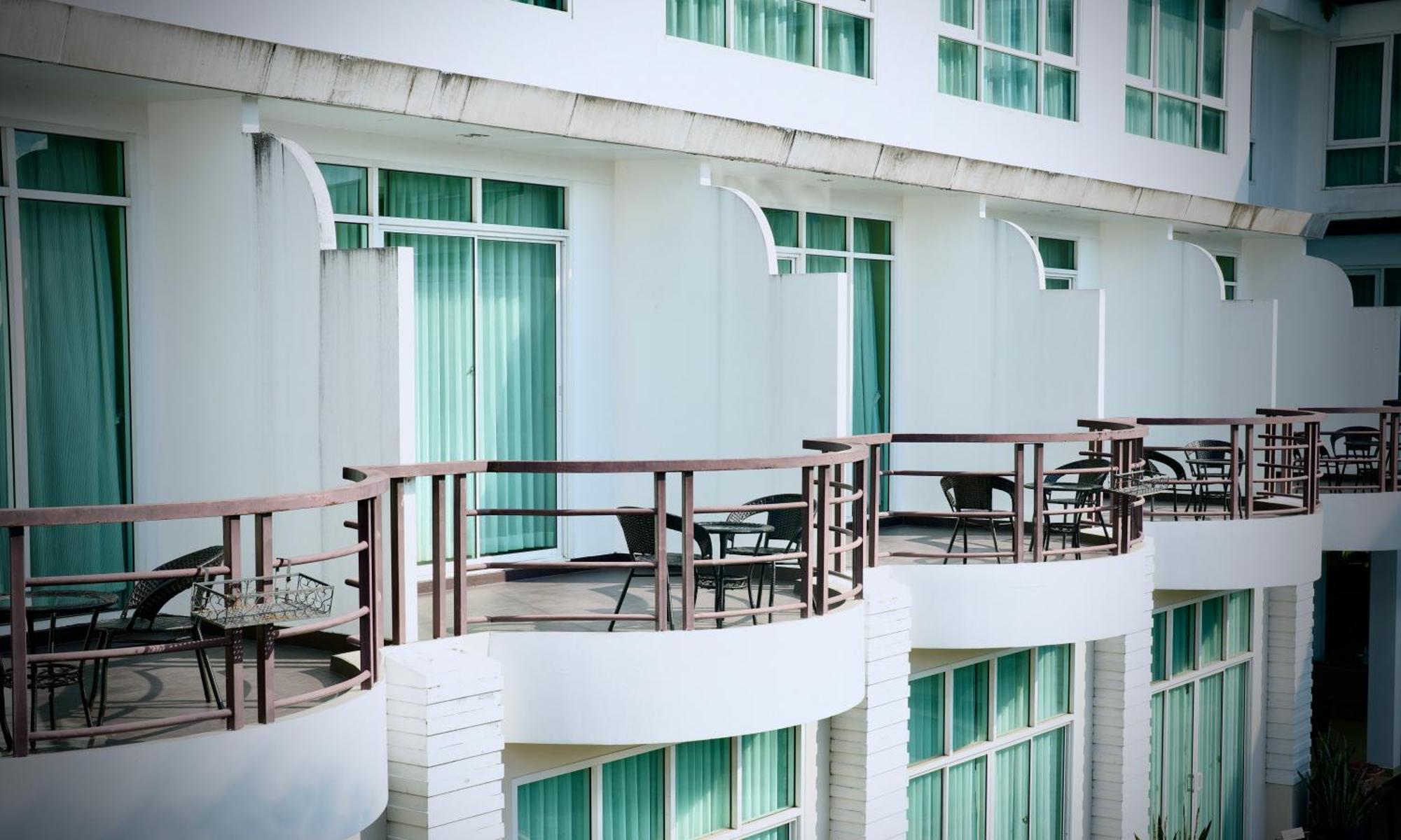 A-Te Chumphon Hotel - Sha Plus Kültér fotó