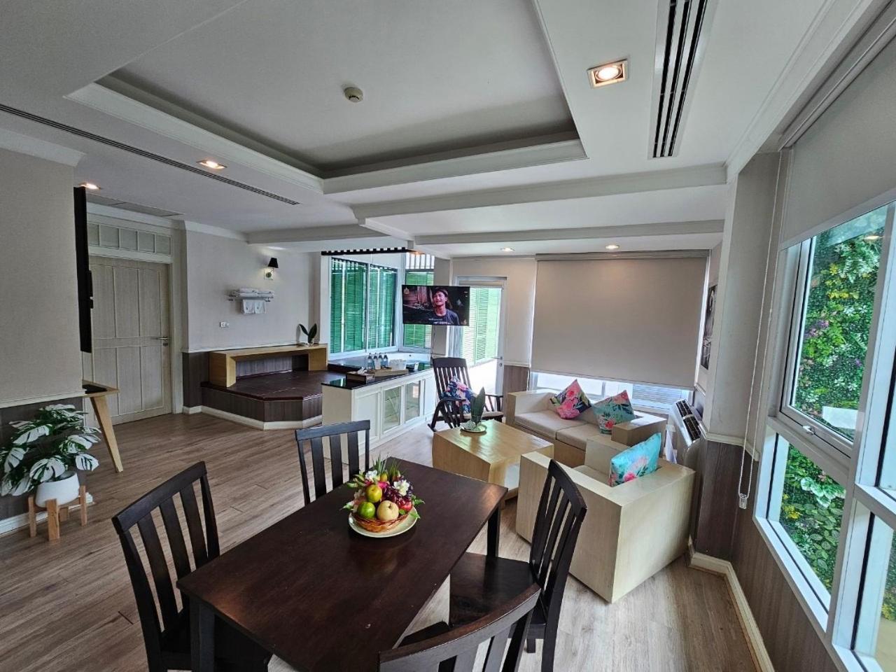 A-Te Chumphon Hotel - Sha Plus Kültér fotó