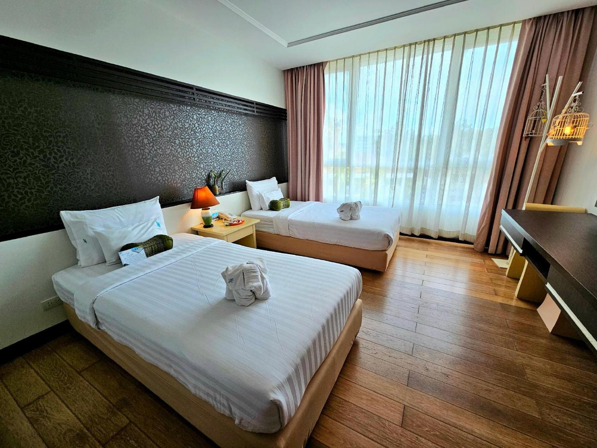 A-Te Chumphon Hotel - Sha Plus Kültér fotó